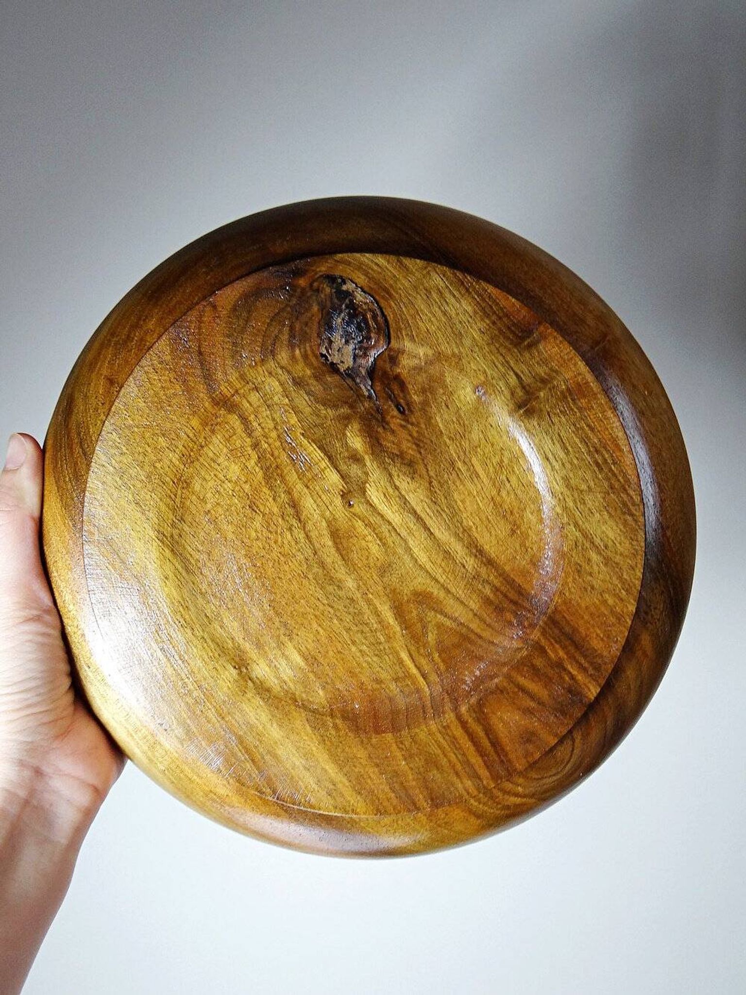 Teak or acacia wood bowl, vintage craftsmanship from the 70s-2000s