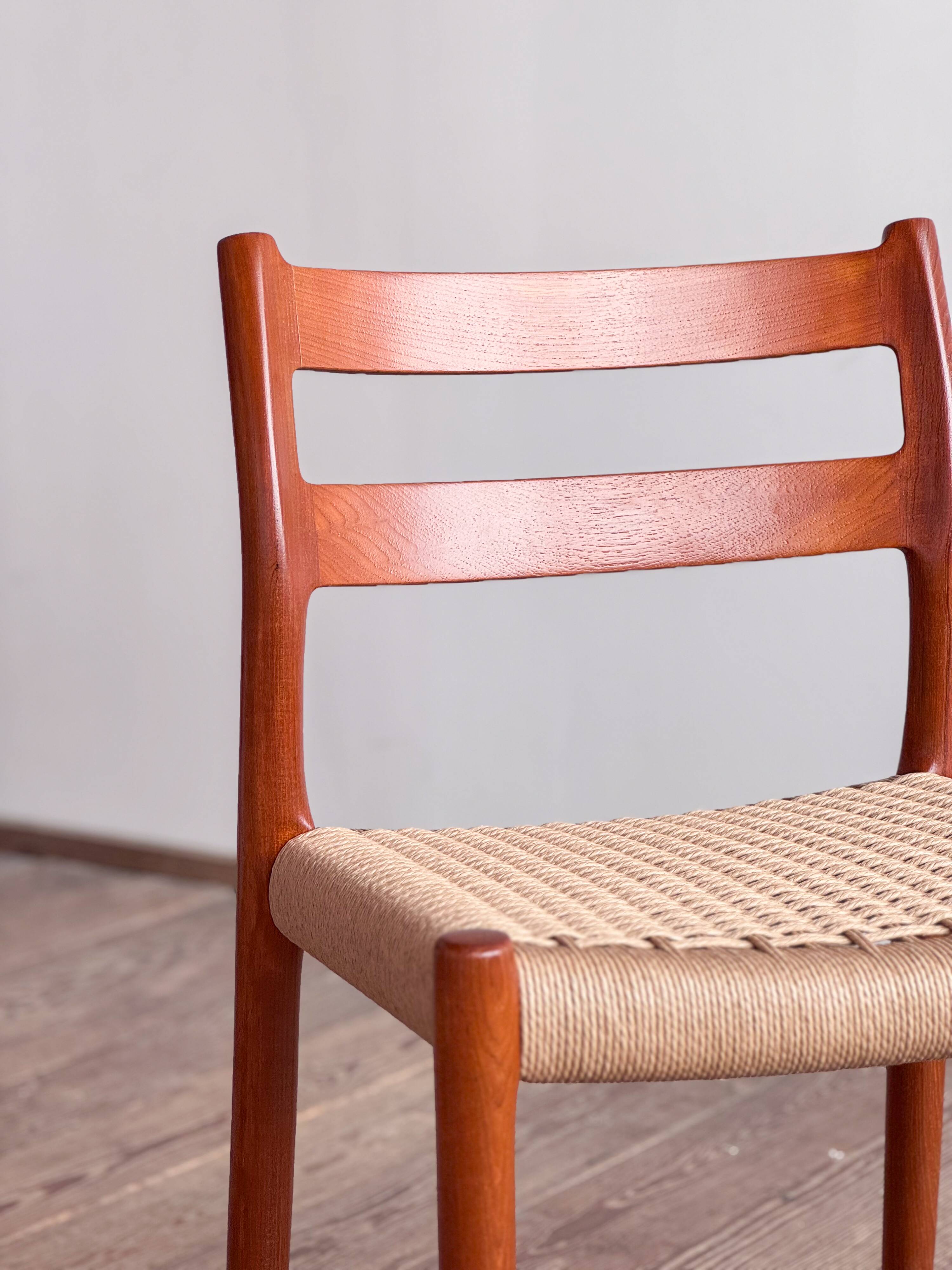 Chaises danoises modèle 84 par Niels O. Møller en teck