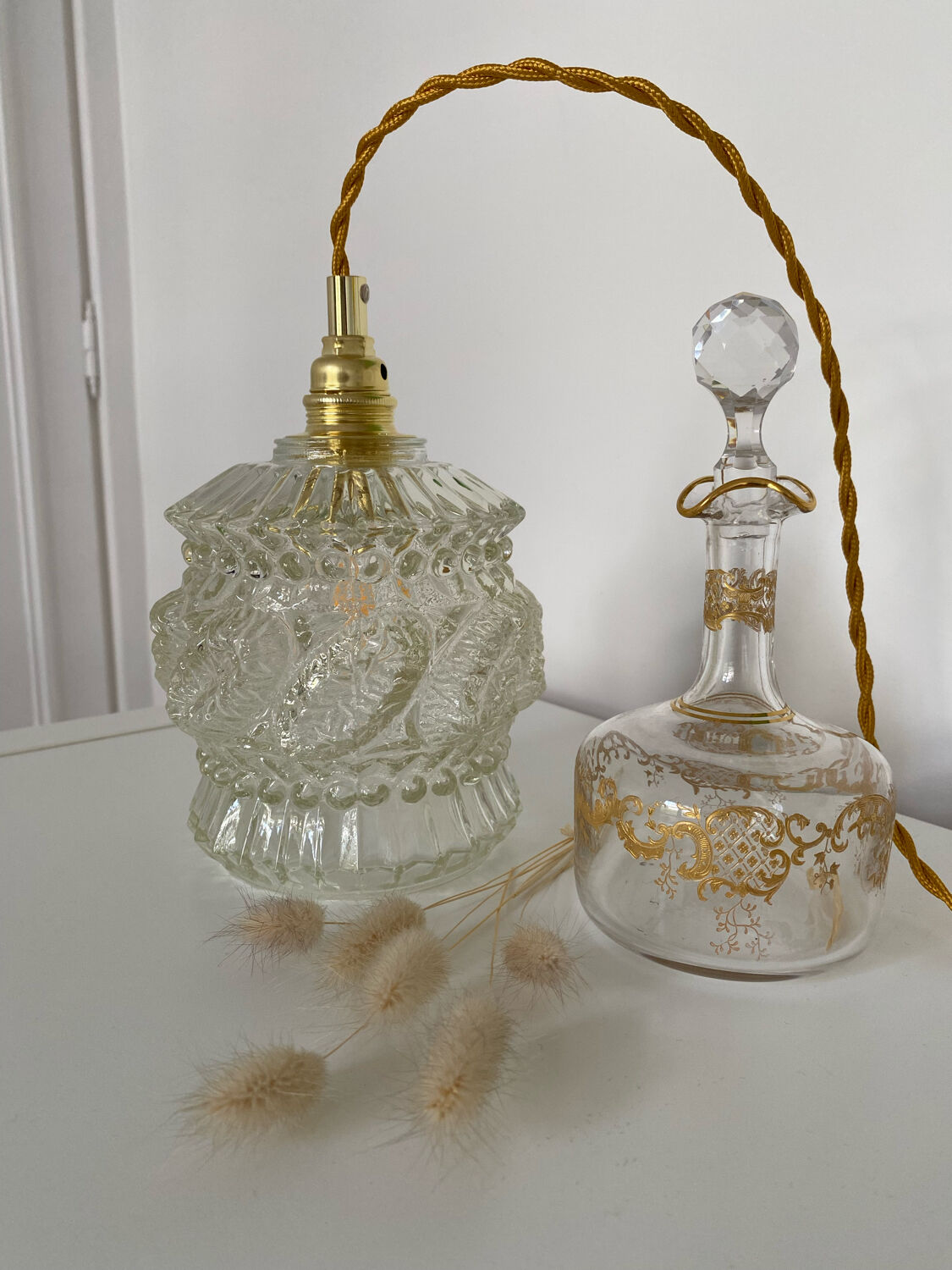 Lamp with vintage globe