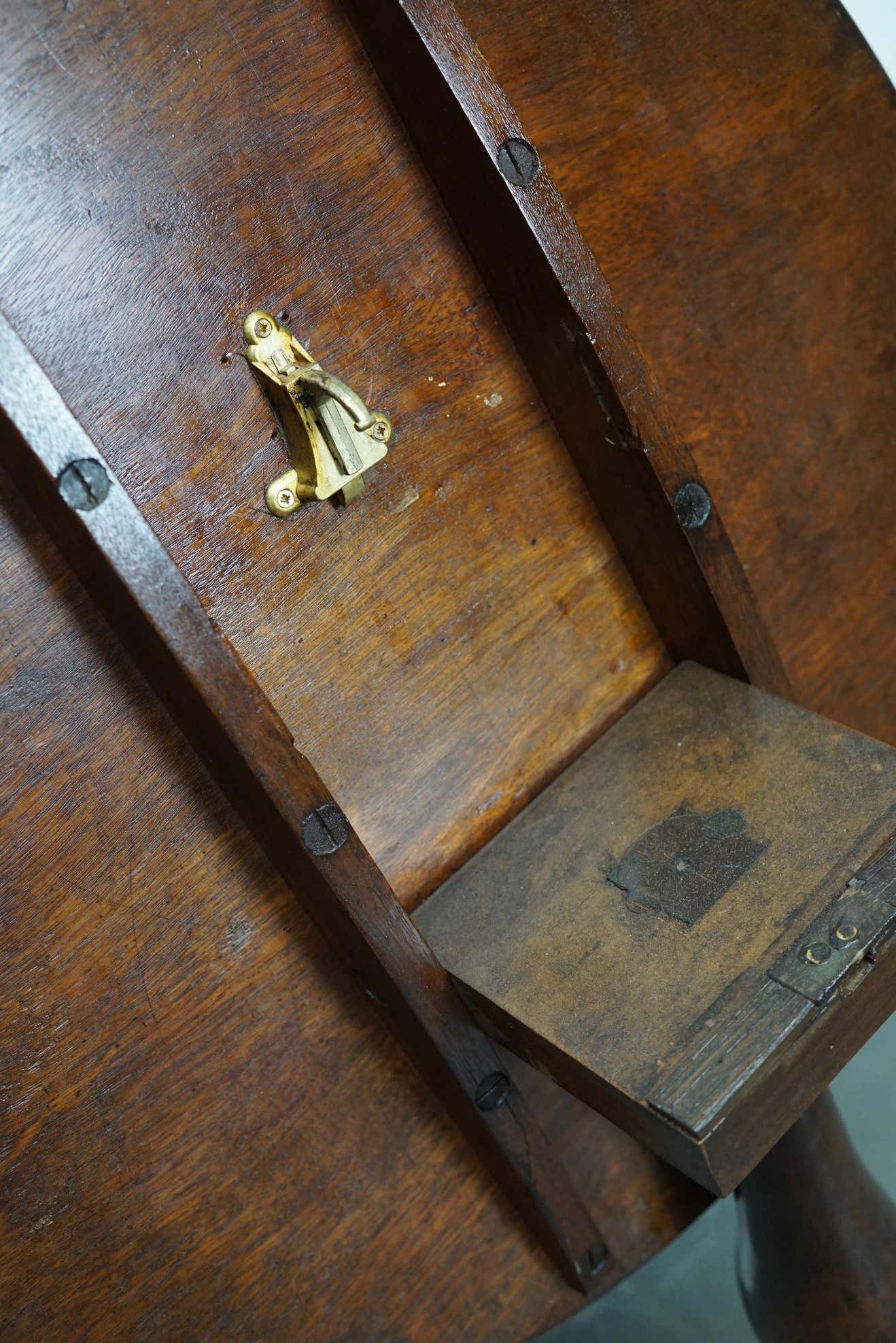 18th century Georgian wine table with reclining mahogany tray