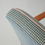 Fox chair blue hen's feet