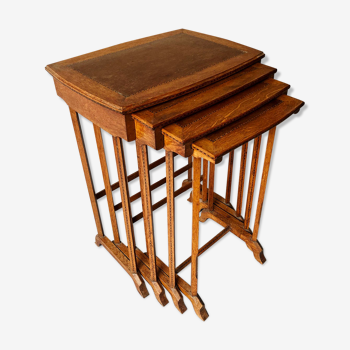 Pull-out tables 30s