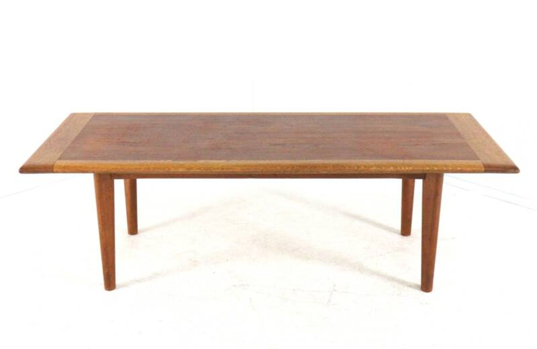 Table basse en teck avec chêne - moderne du milieu du siècle - vintage