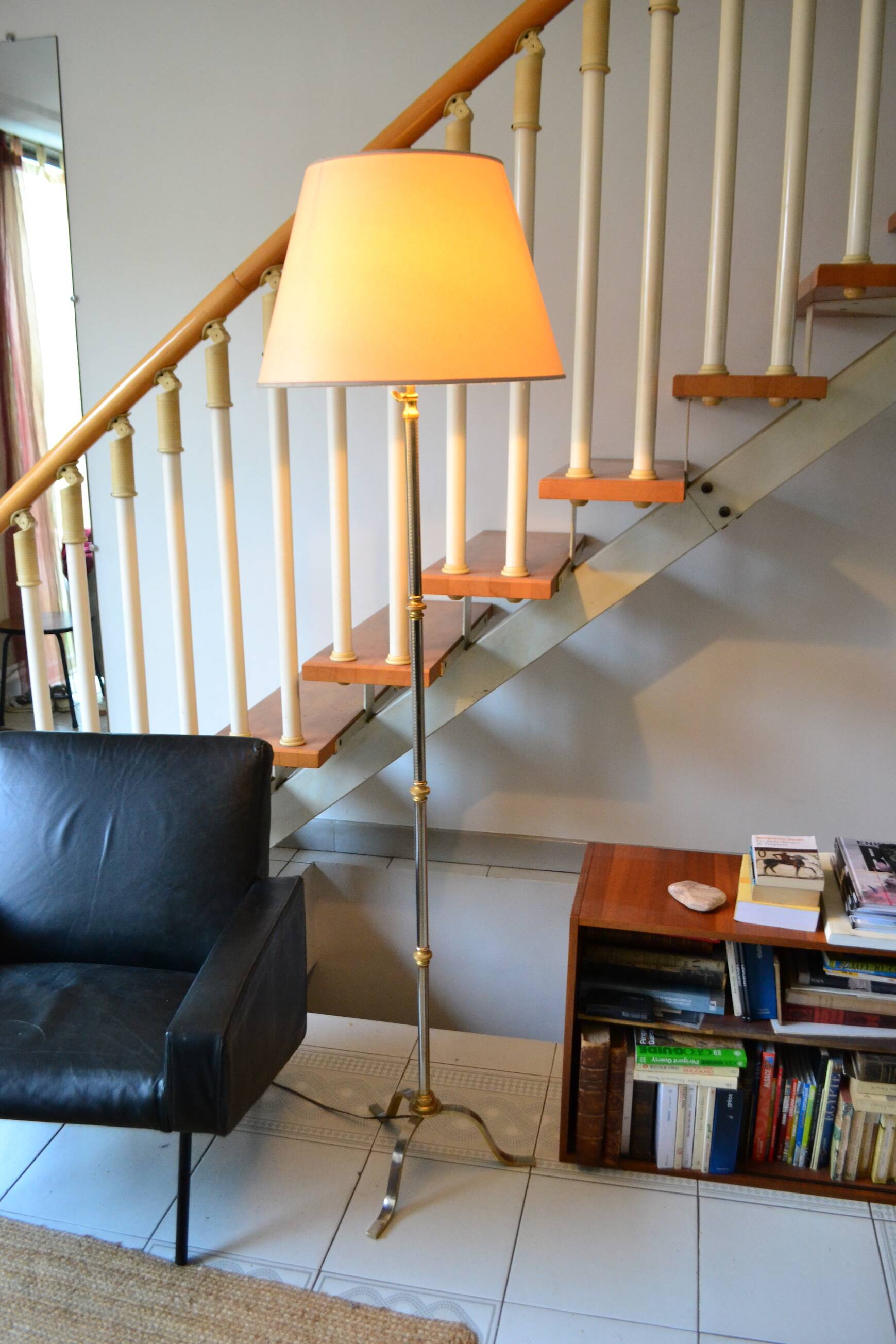 Lampadaire vintage tripode extensible laiton doré