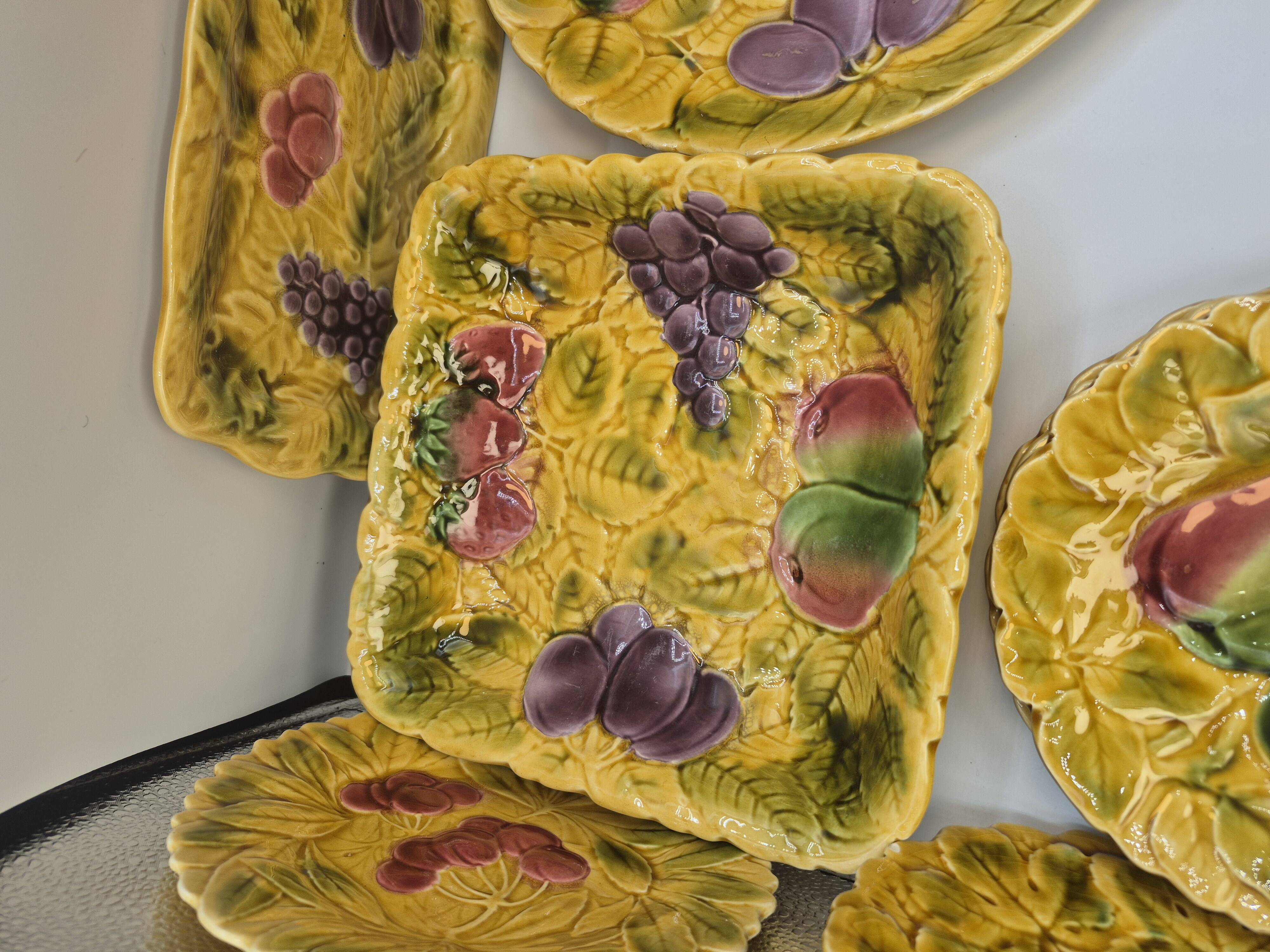 Lot of 11 Sarreguemines barbotine fruit dessert plates 19cm vintage rare