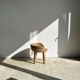 Quadripod chair with round seat and small back in natural monoxyl mango wood