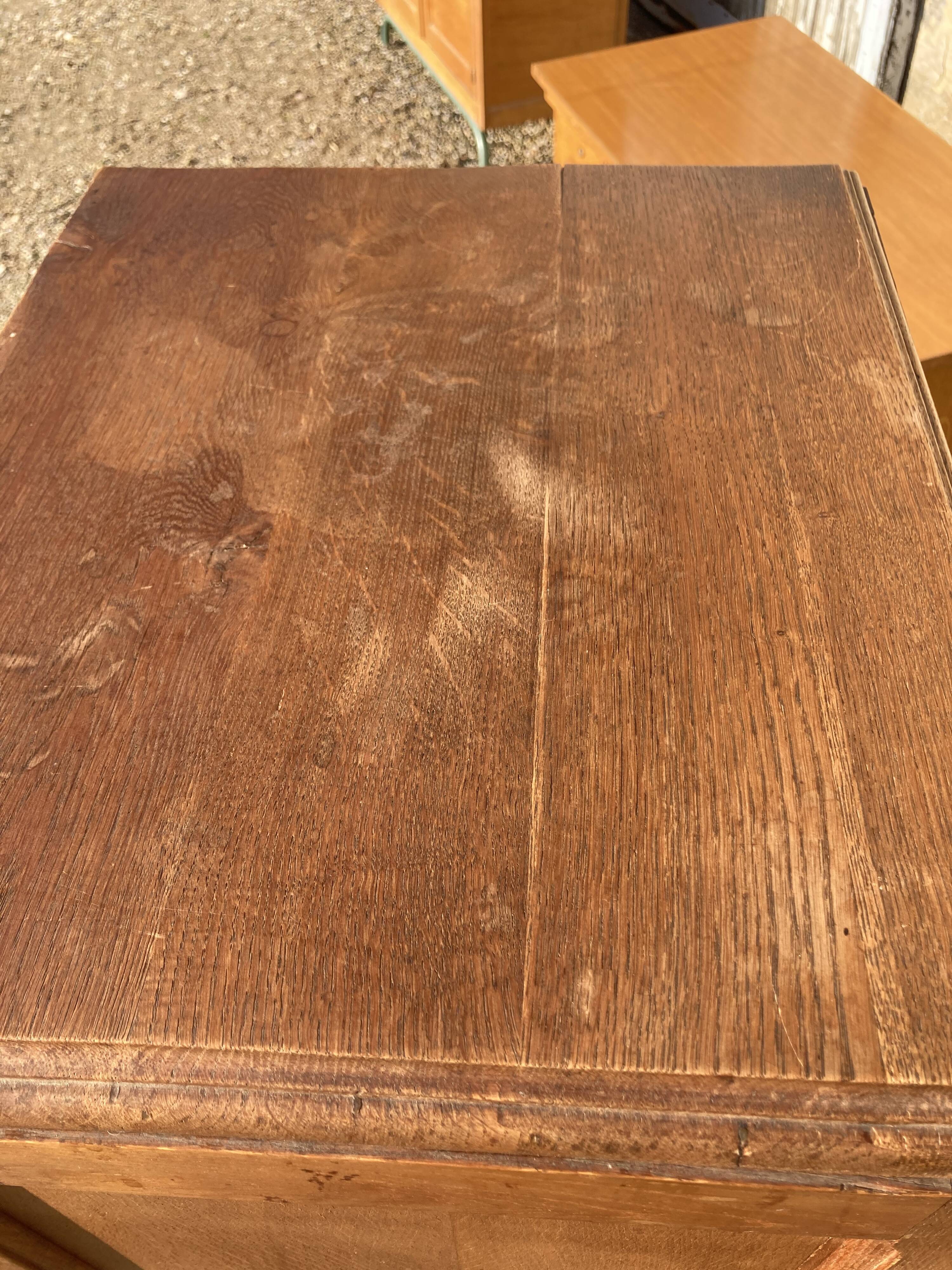 Simple notary curtain binder