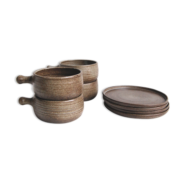Set of 4 bowls and 4 plates by Thèrèse Bataille for the Dour workshop 1970s