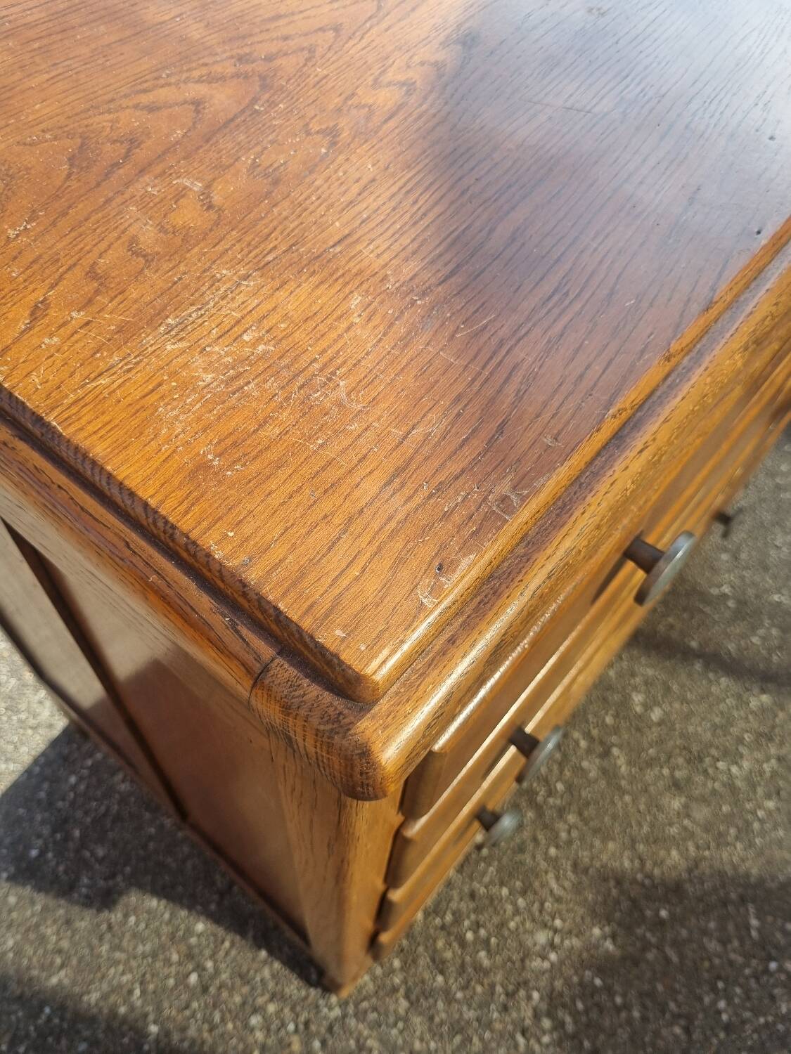 Art Deco chest of drawers