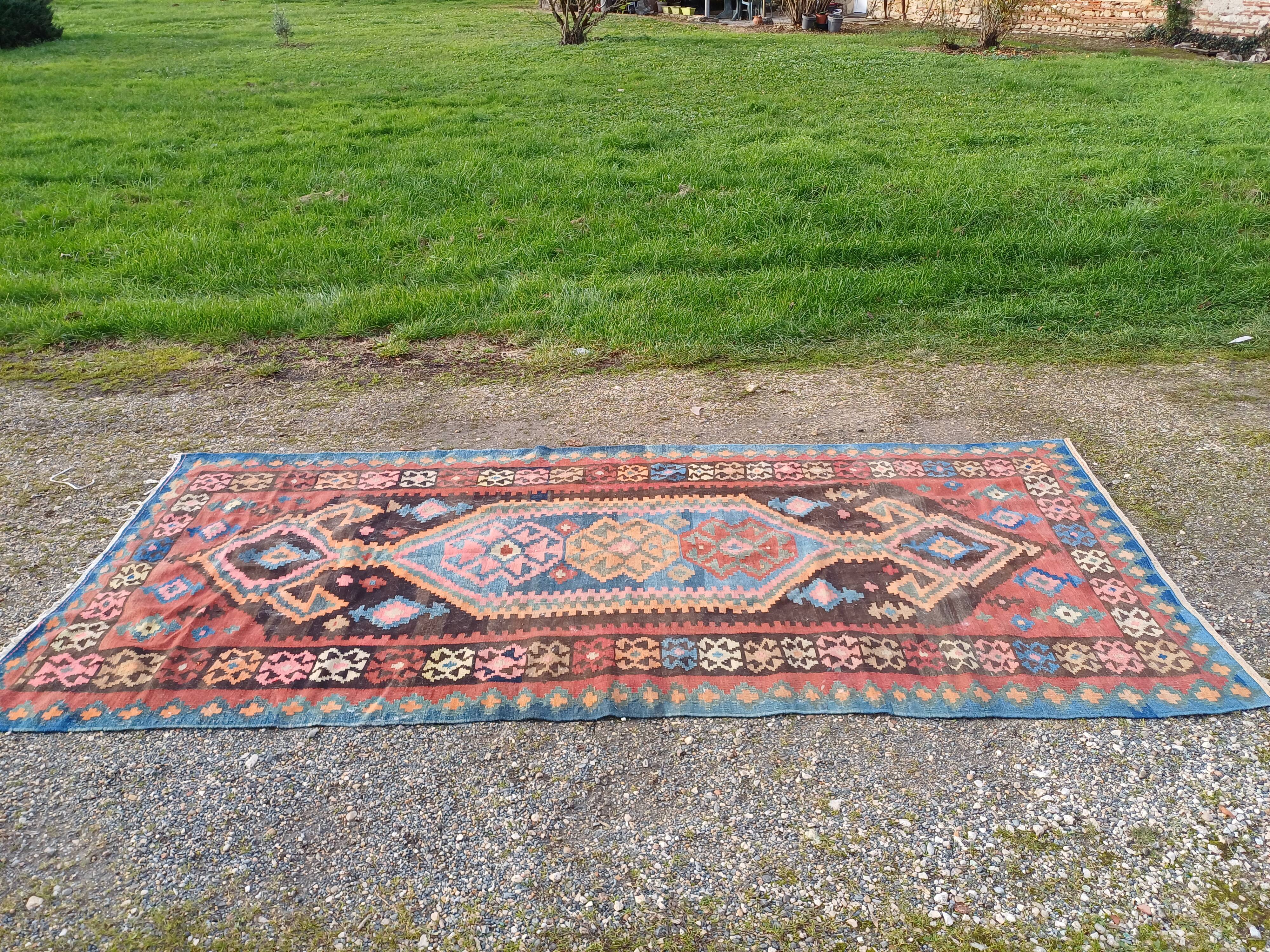 Hand Knotted Persian Rug