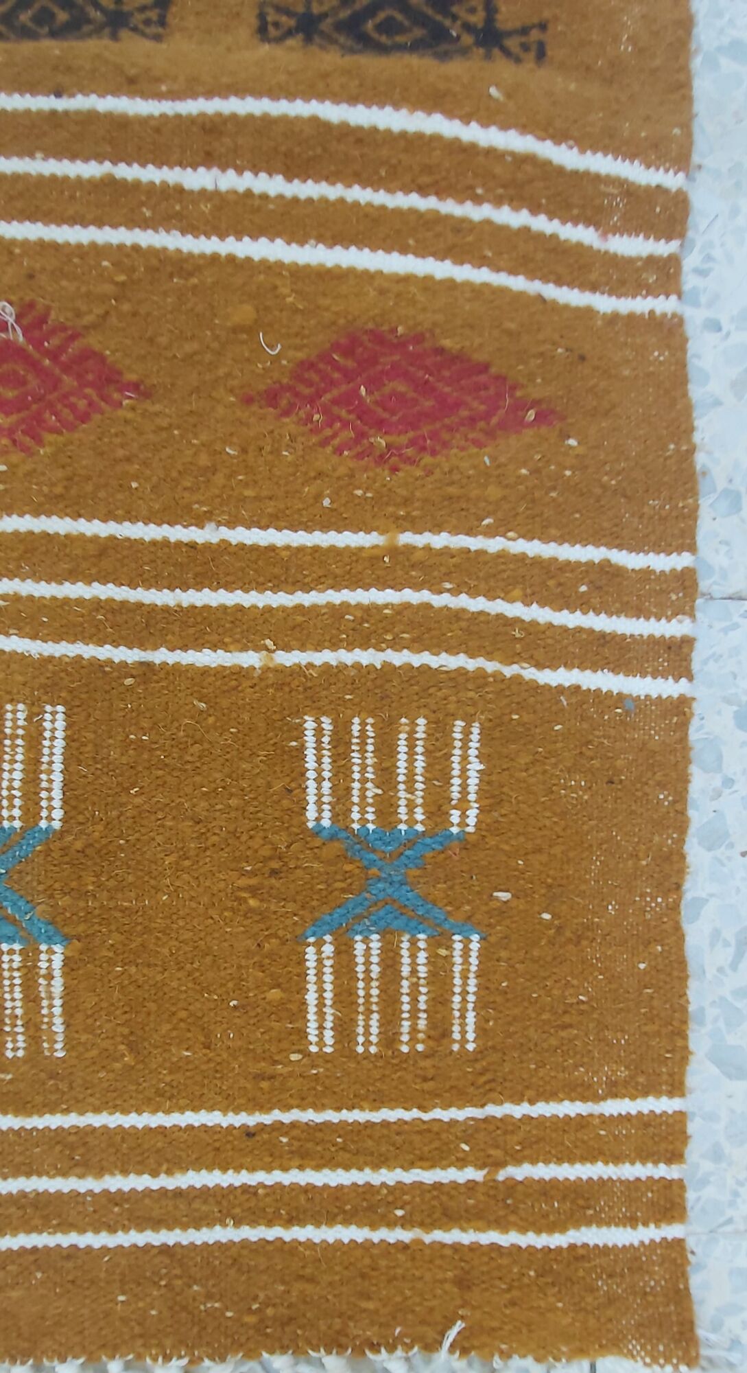 Handmade kilim carpet in pure wool 100x65cm