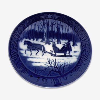Christmas plate 1984, Royal Copenhagen porcelain