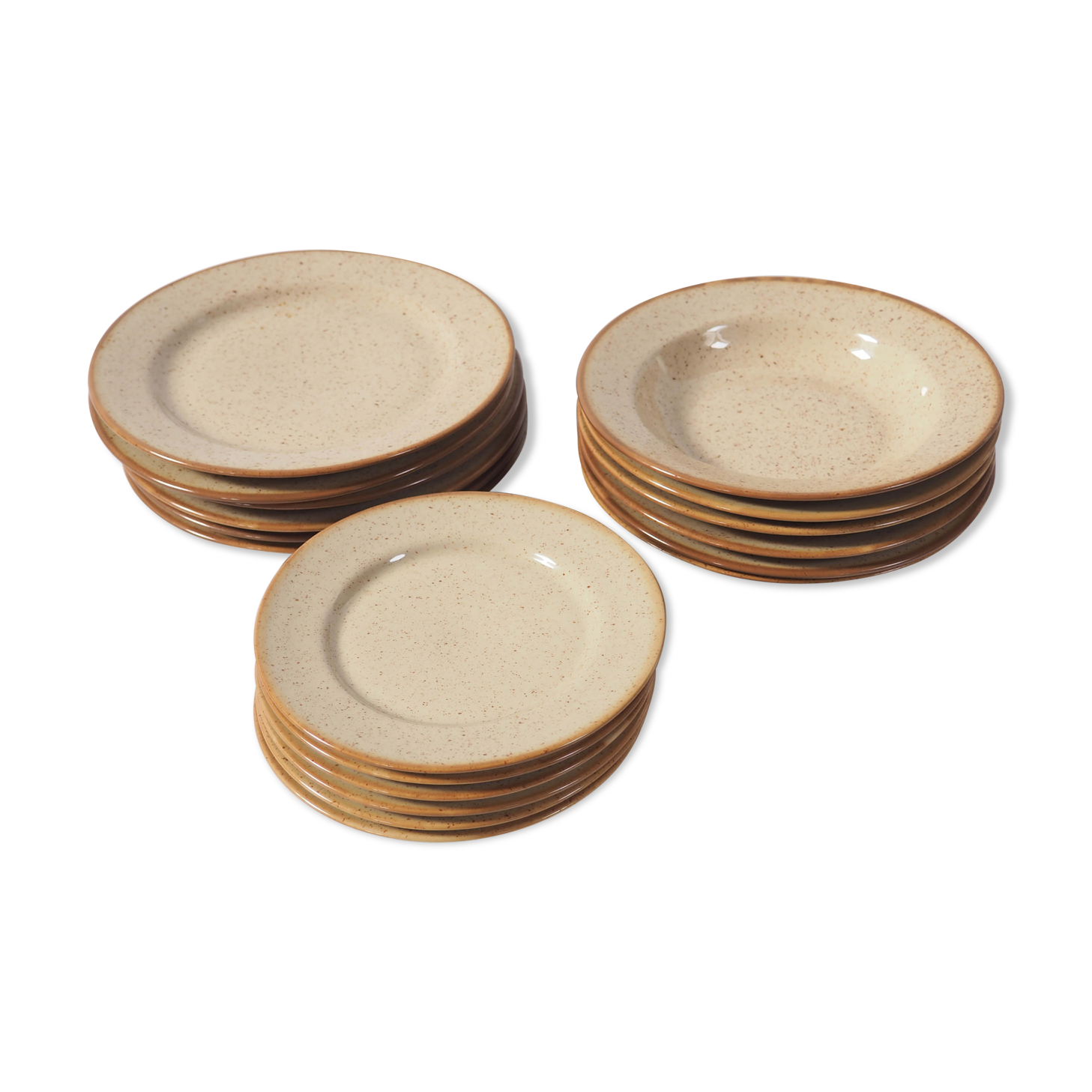 serving 18 plates sandstone
