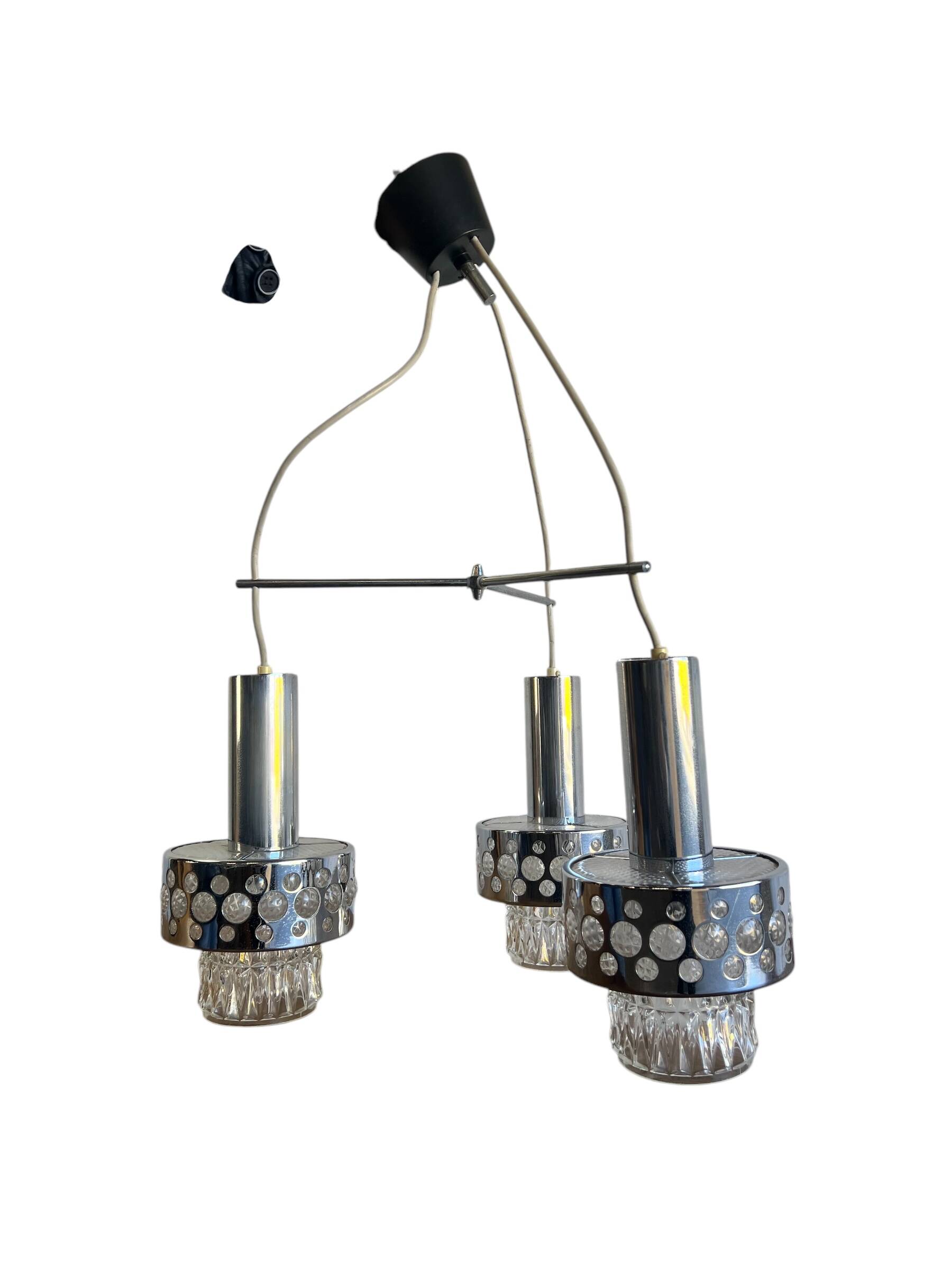 Vintage 70s chandelier / 'Massive' lighting