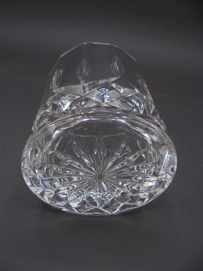 Whisky glass service