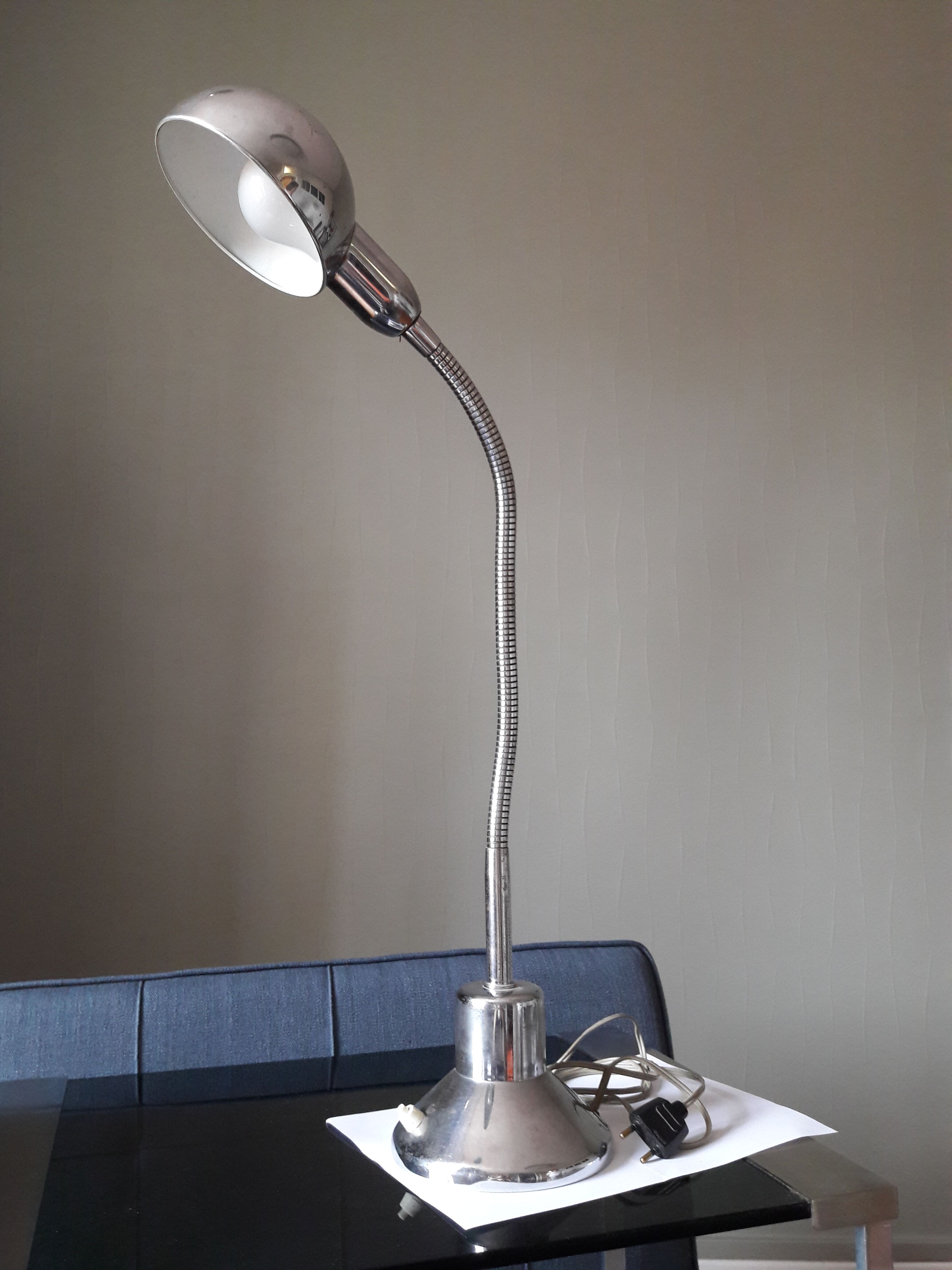 Chrome flexible desk lamp