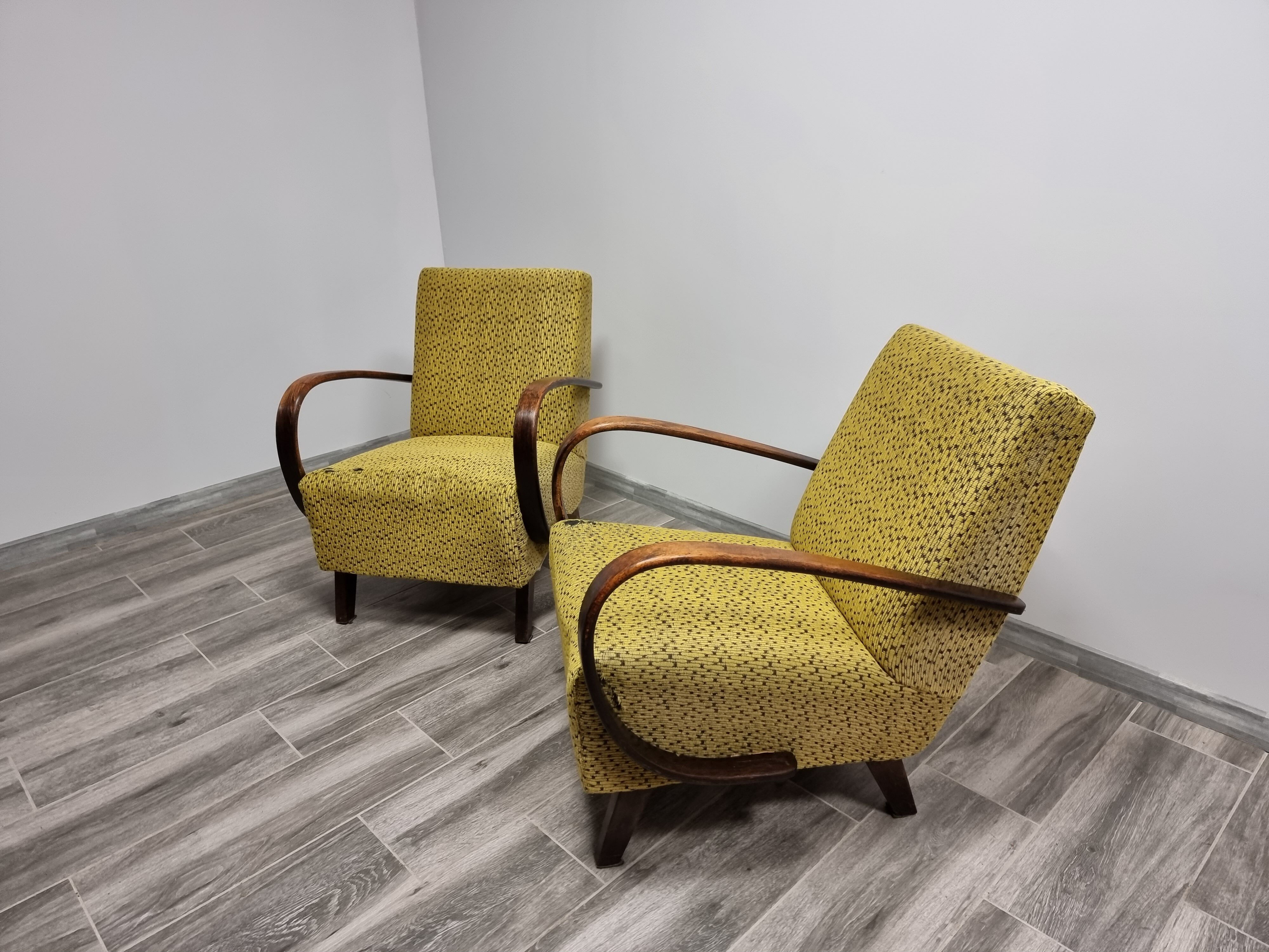 Pair of armchairs by Jindrich Halabala