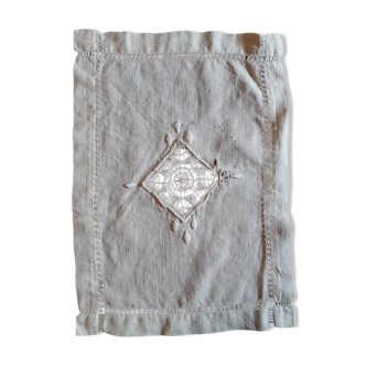 Rectangular placemat made of white cotton thread. Hand embroidered and openwork. 30s.