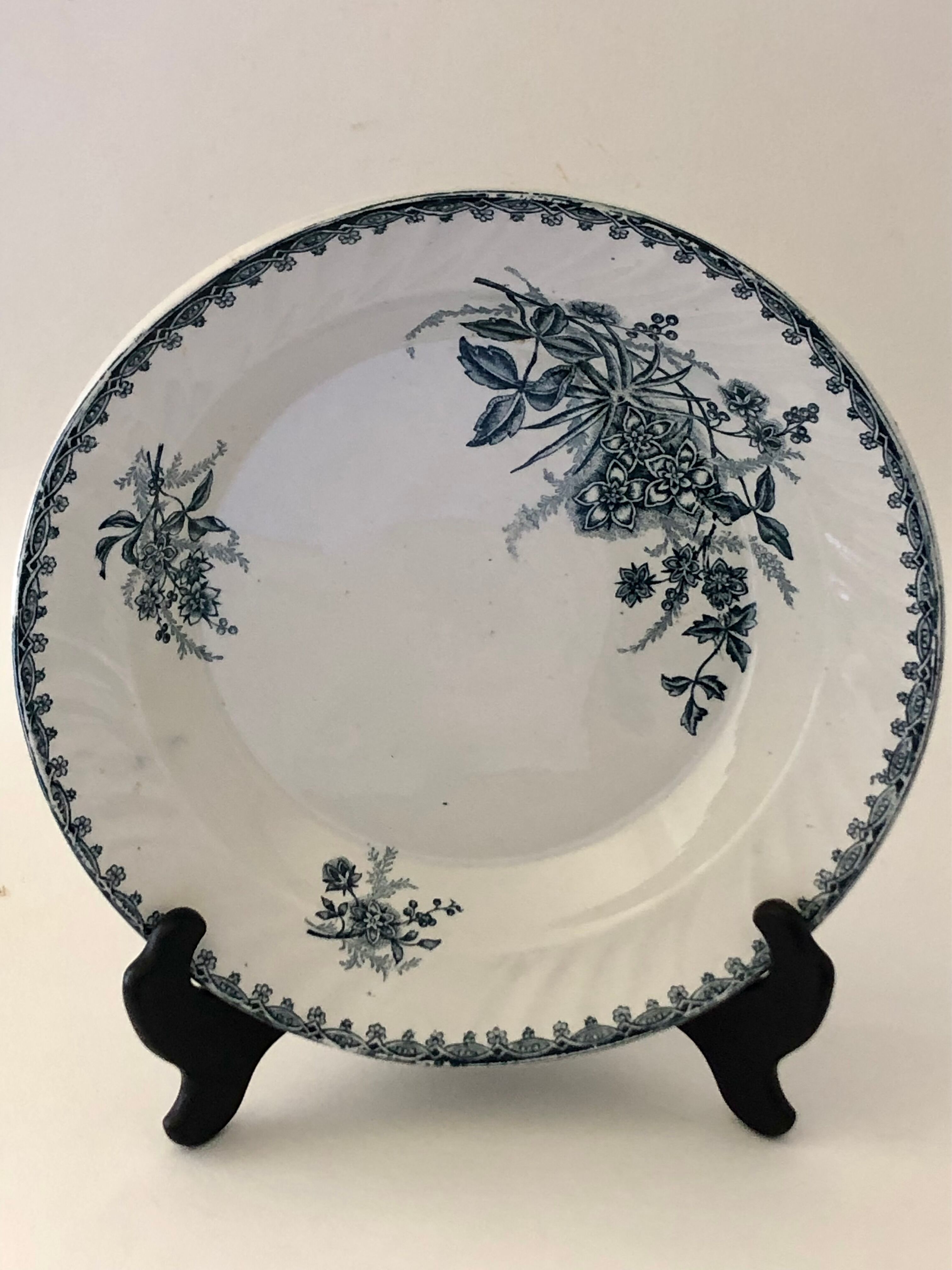 Round dish - Terre de fer Ste Amandinoise - Service Margot