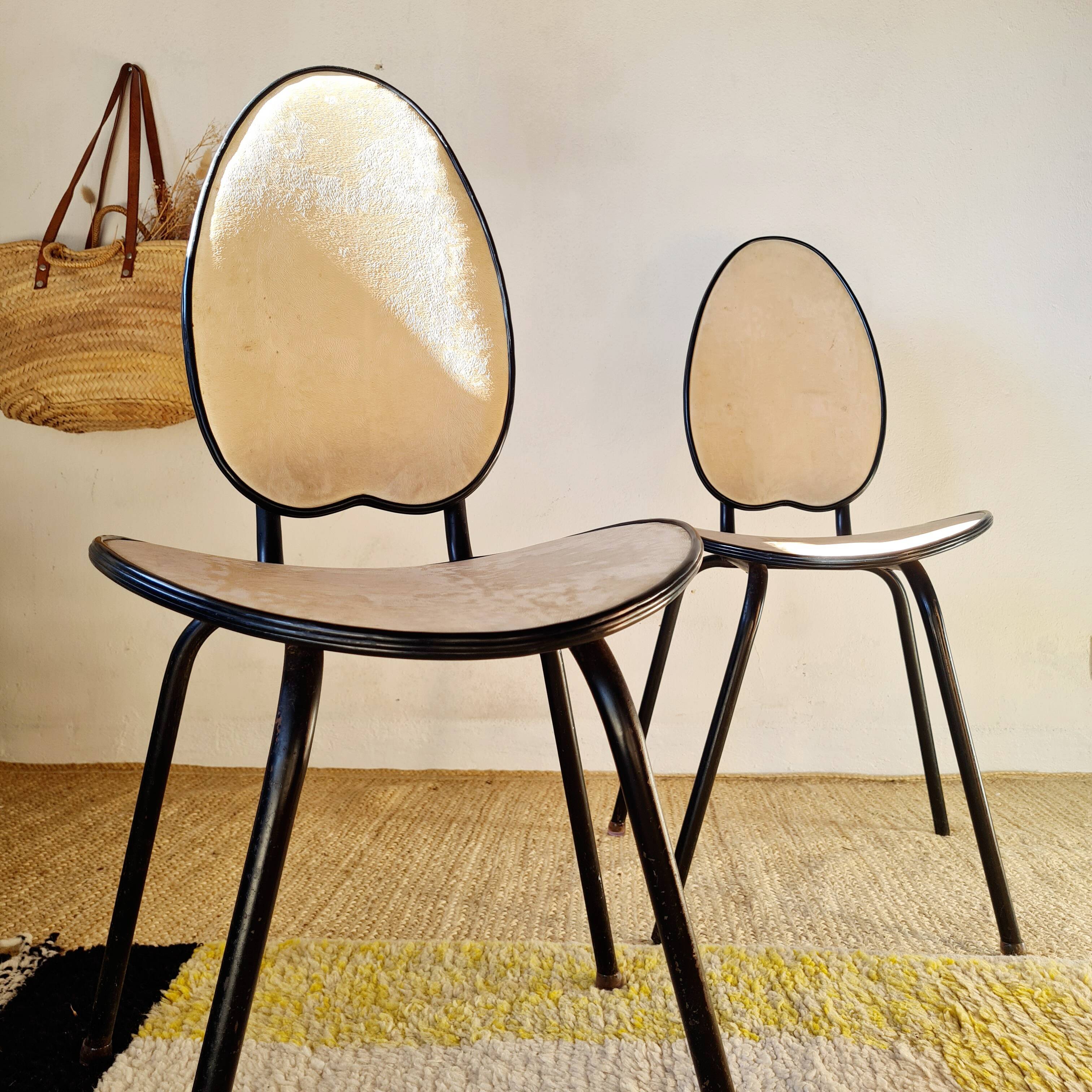 Paire de chaises années 50 piétement métal