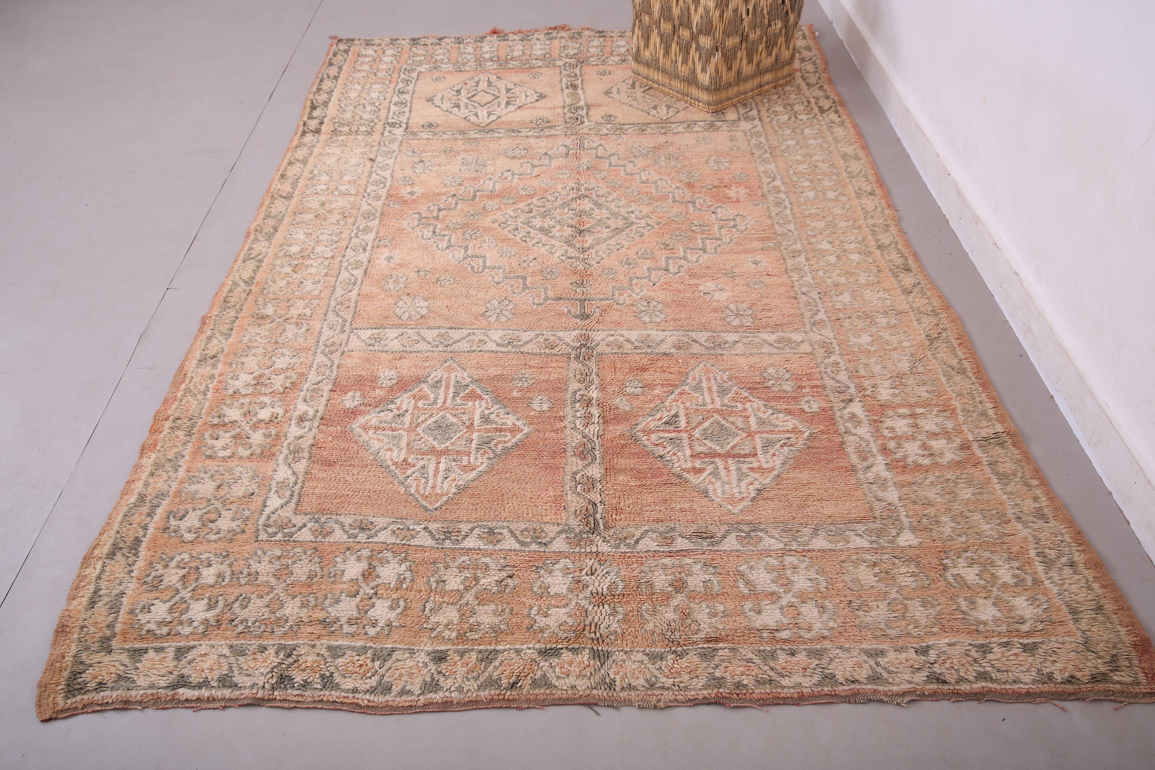 Peach Vintage Moroccan Rug 164 x 266 cm, Berber Wool Rug, Handmade Boho Rug