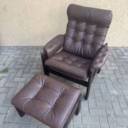 Vintage Ekornes Amigo armchair and footrest – Renovated