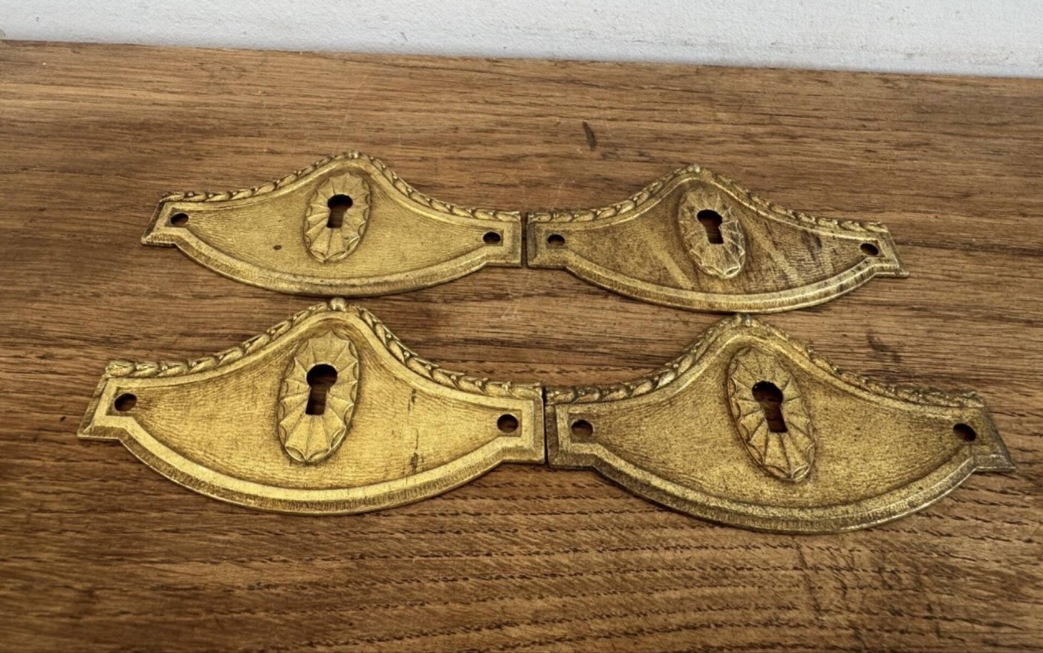4 antique bronze/gilded brass lock plates Louis XV furniture Na
