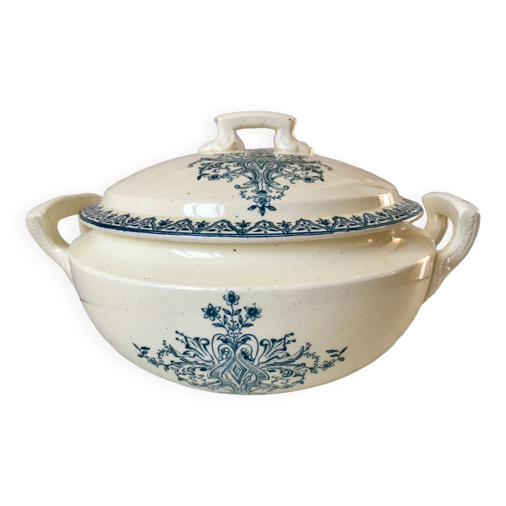 tureen in Iron Earth Salins model "Alhambra" XIXth