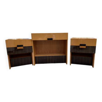 Mid-century brown and black lacquer dressing table set with 2 bedside tables.