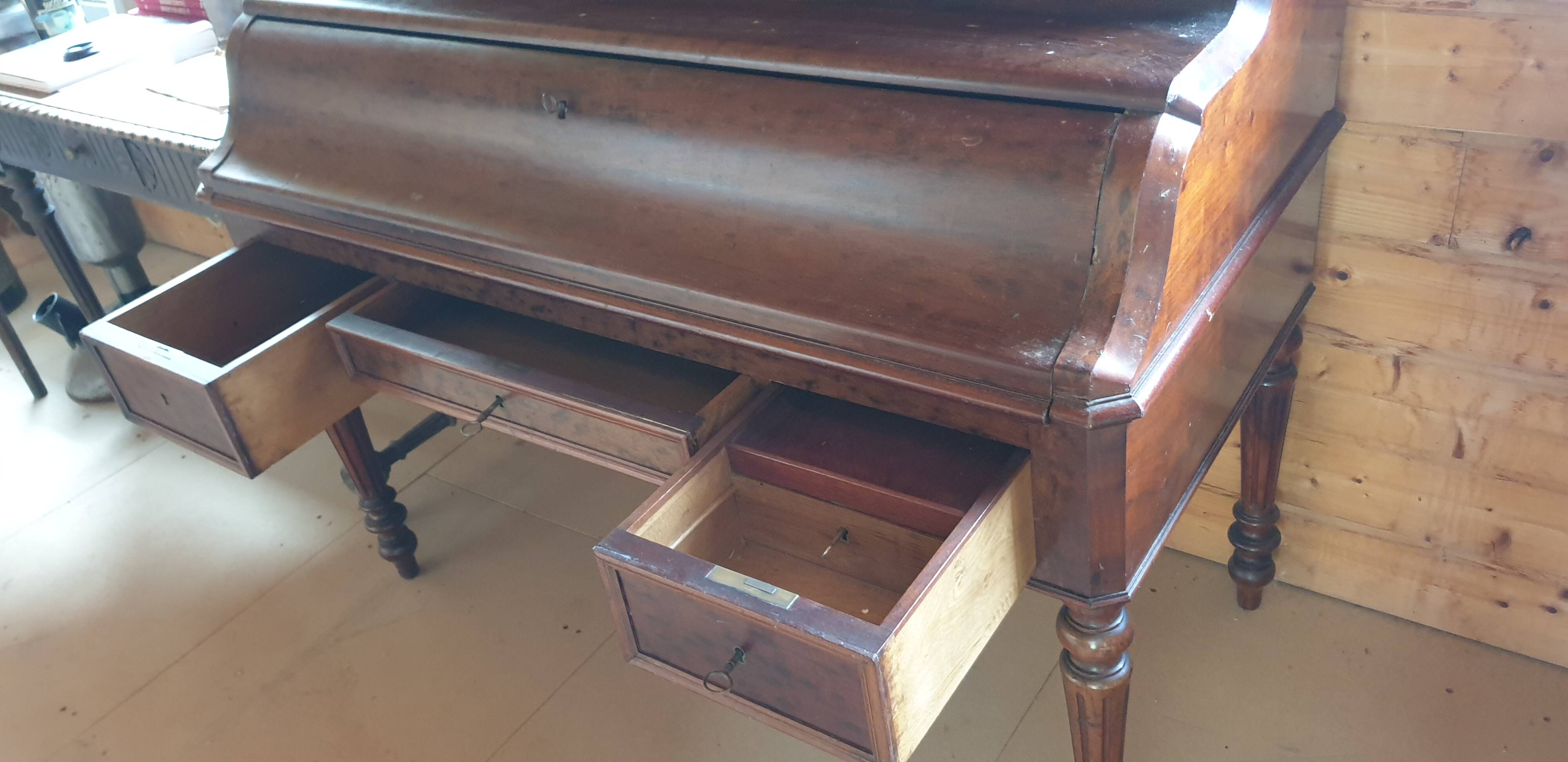 Louis XVI Secretary With Mahogany Veneer