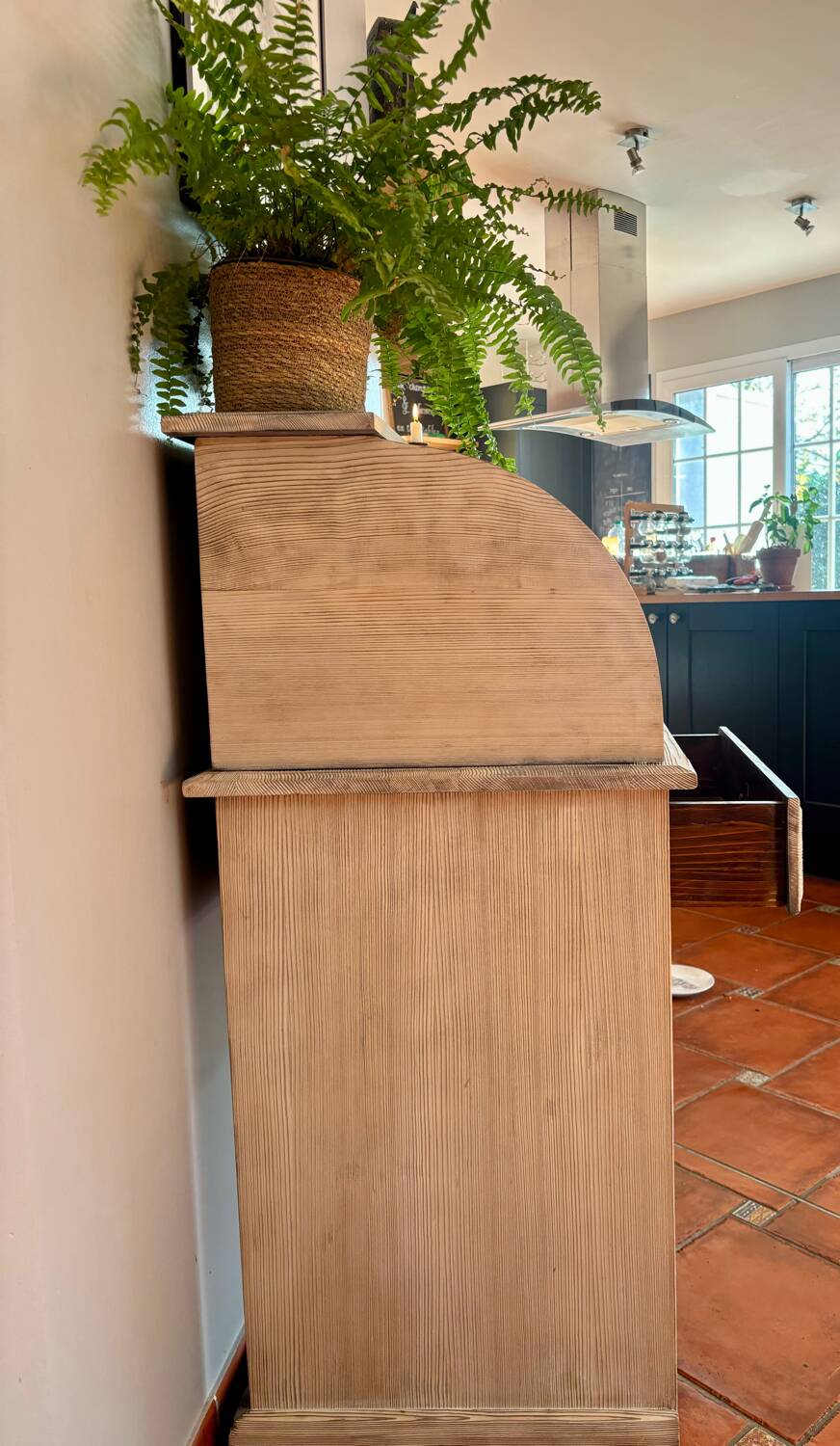 Charmant bureau en pin