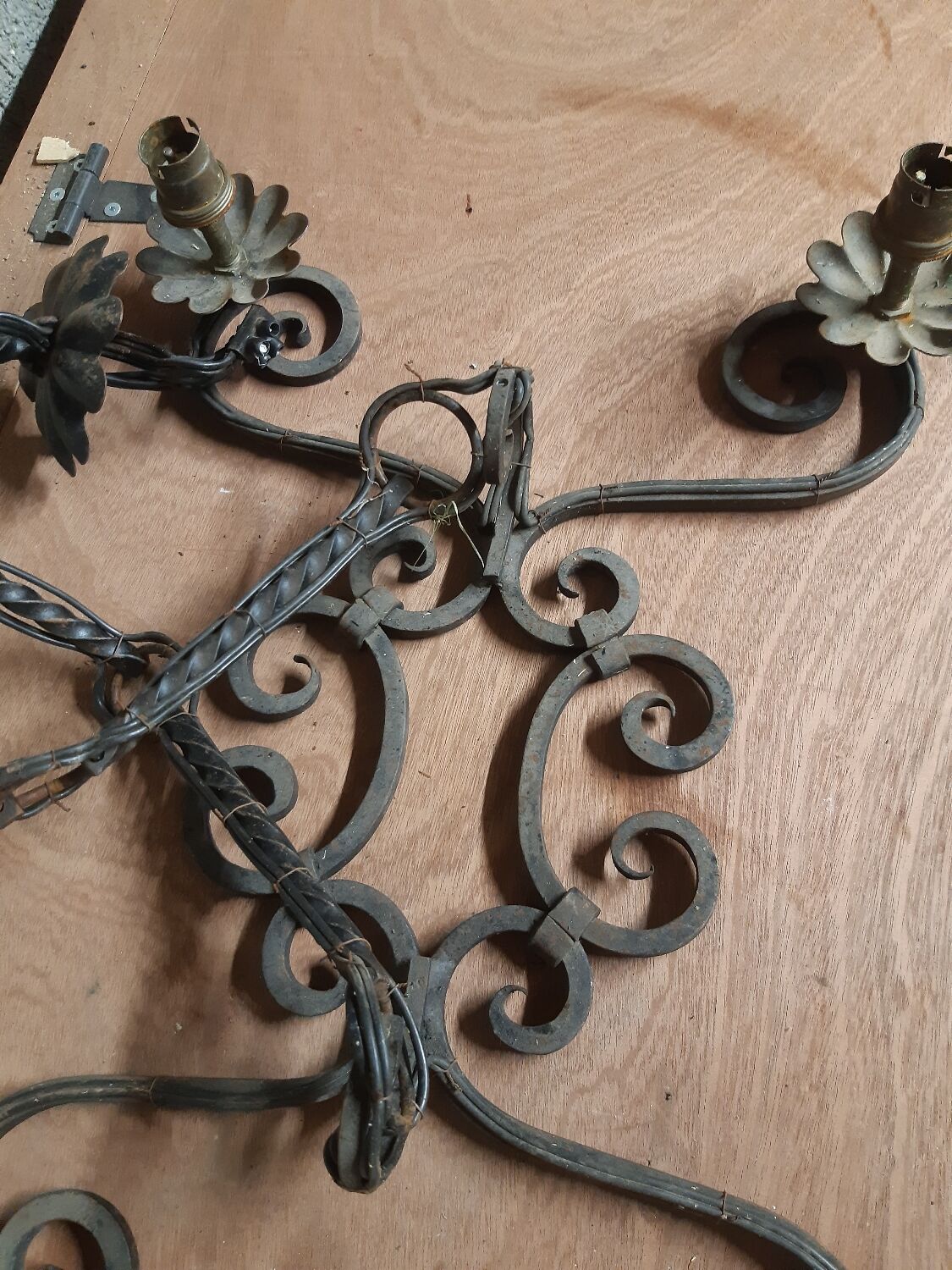 Lustre en fer forgé