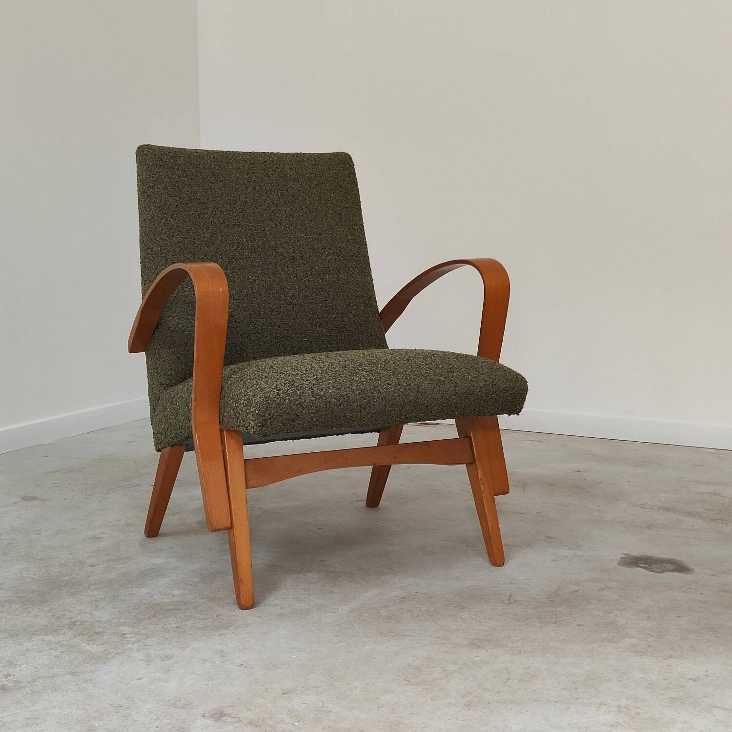 Pair of lounge chairs restored by Frantisek Jirak for Tatra