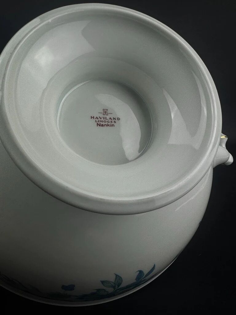 Soupière Haviland Limoges modèle Nankin décor bleu et or