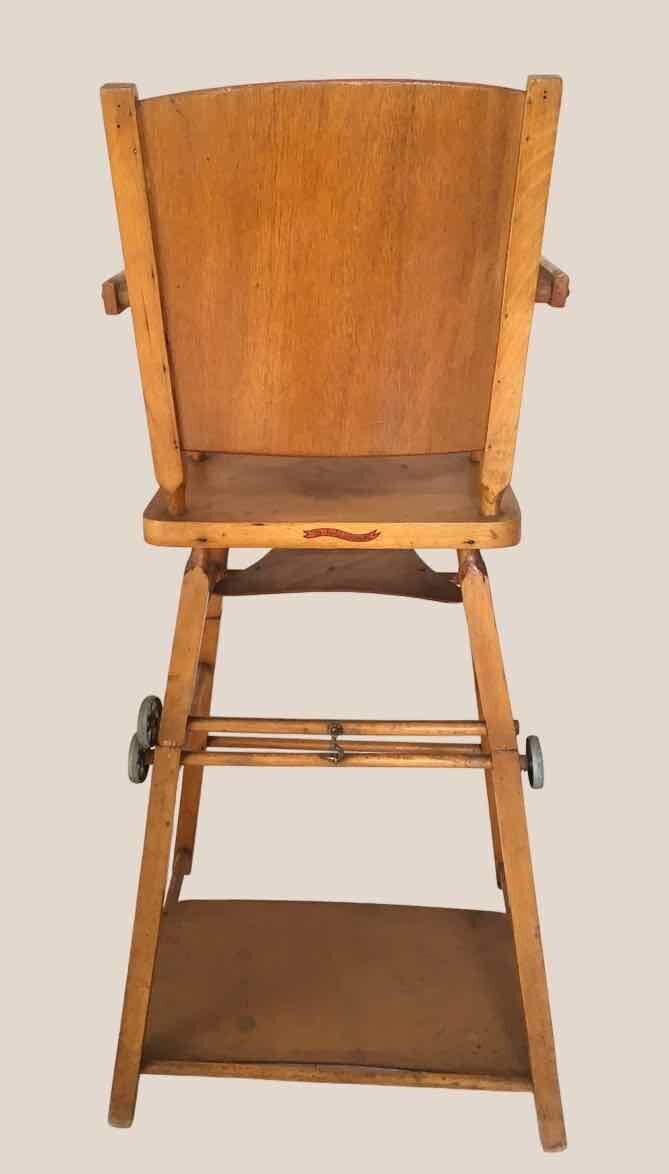 Bécassine doll high chair