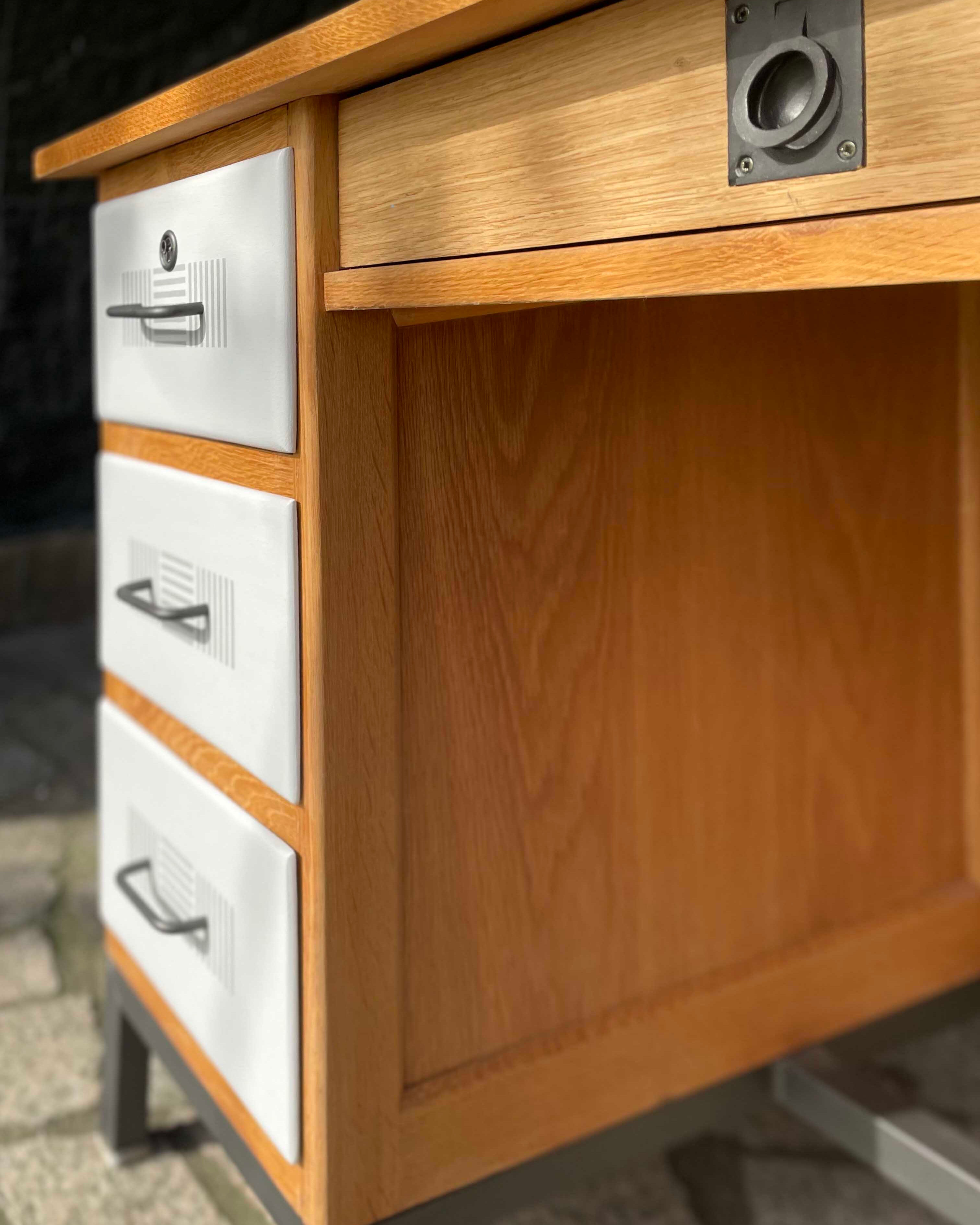 Schoolmaster's office