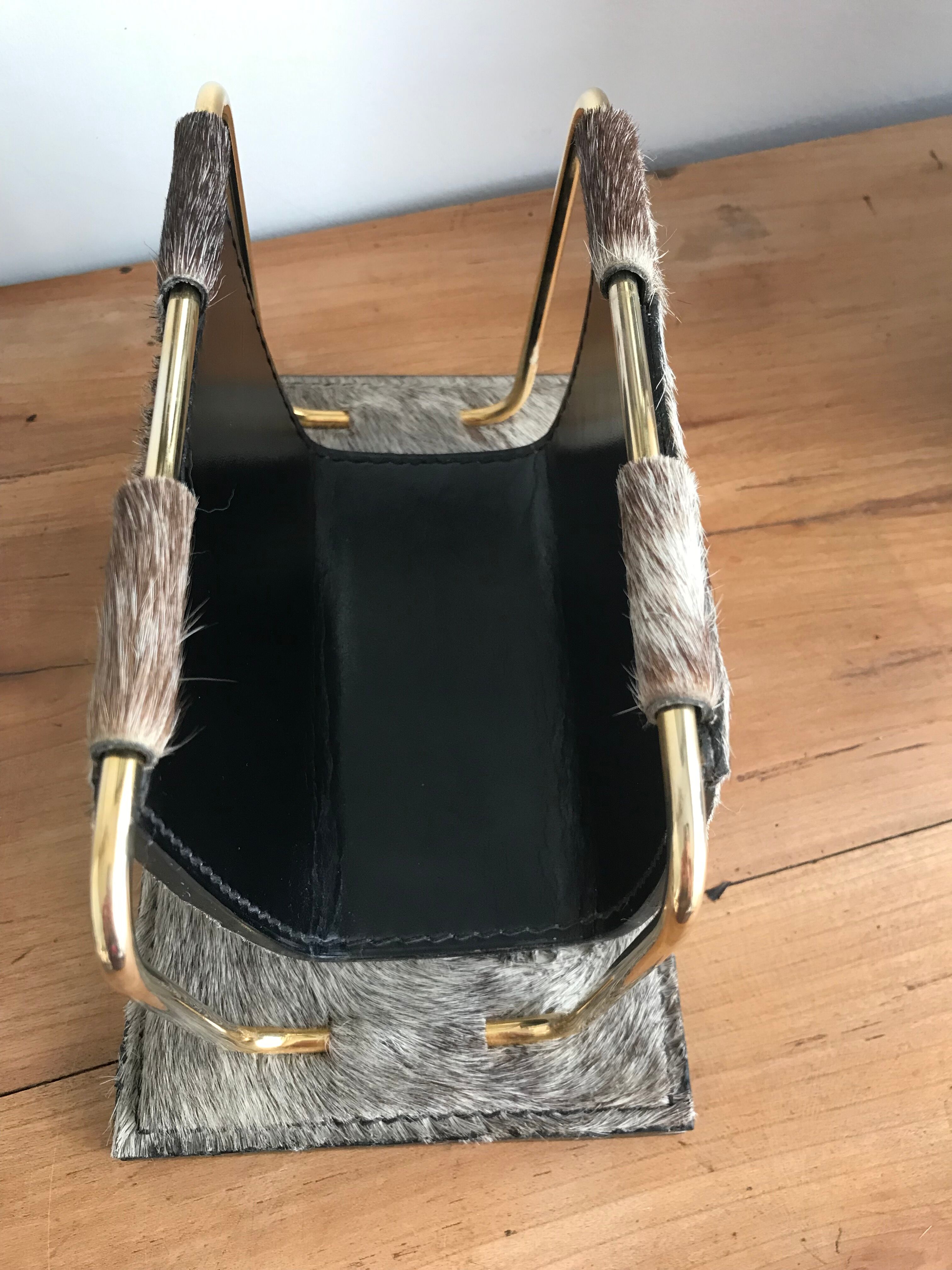 Letter holder in cowhide and brass