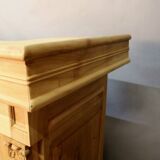 Oak and walnut bar