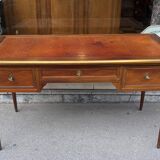 Flat mahogany desk in louis XVI style
