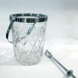 Large ice bucket size