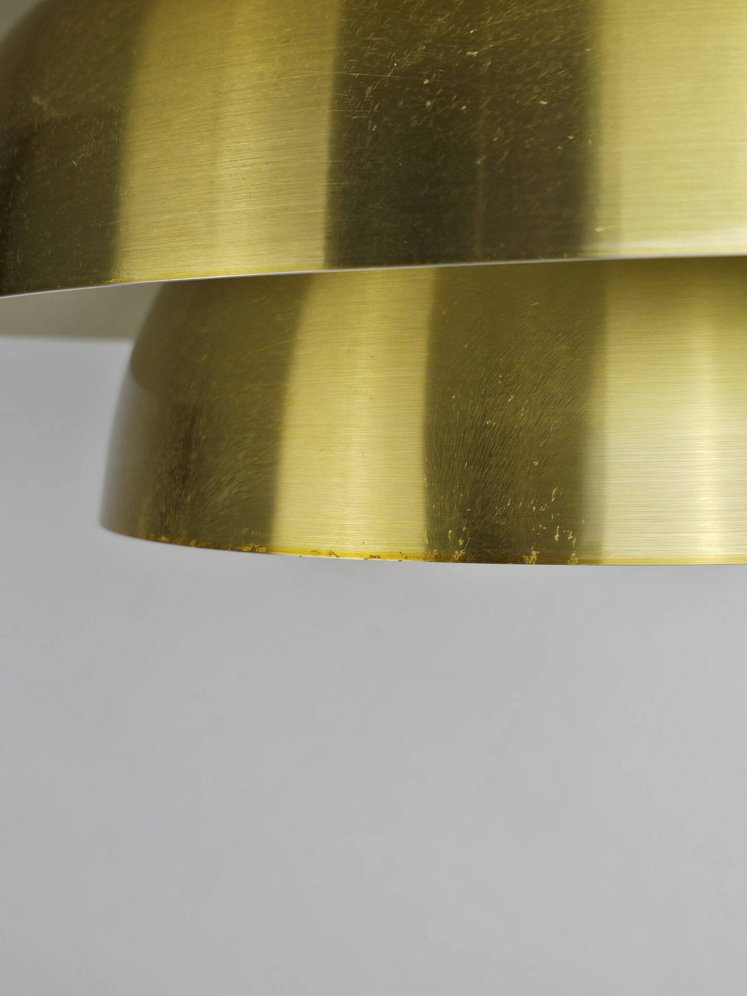 Lampe à échelle en laiton modèle Barcelone de Bent Karlby