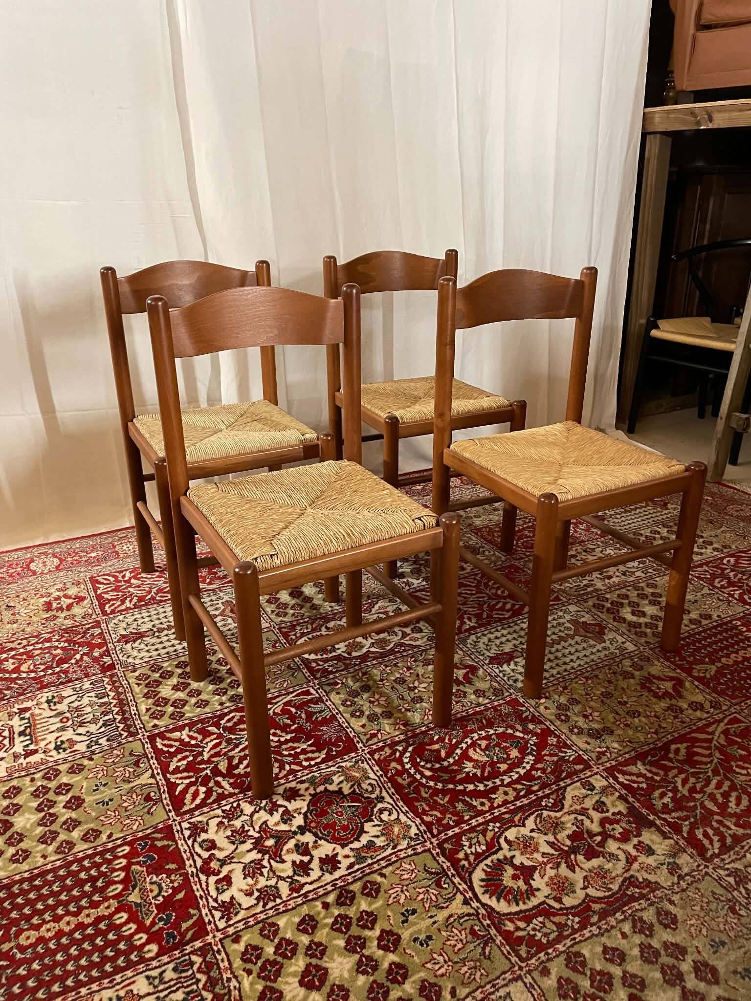 36 chaises vintage en hêtre et paille – Vente par lots – Grande série