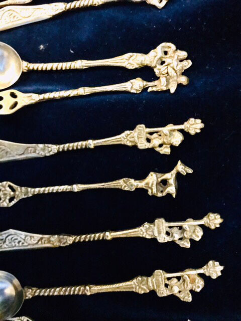 Set 11 of old cutlery with silver metal desert