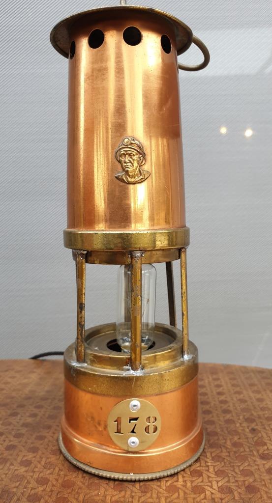 Electrified miner's lantern 178