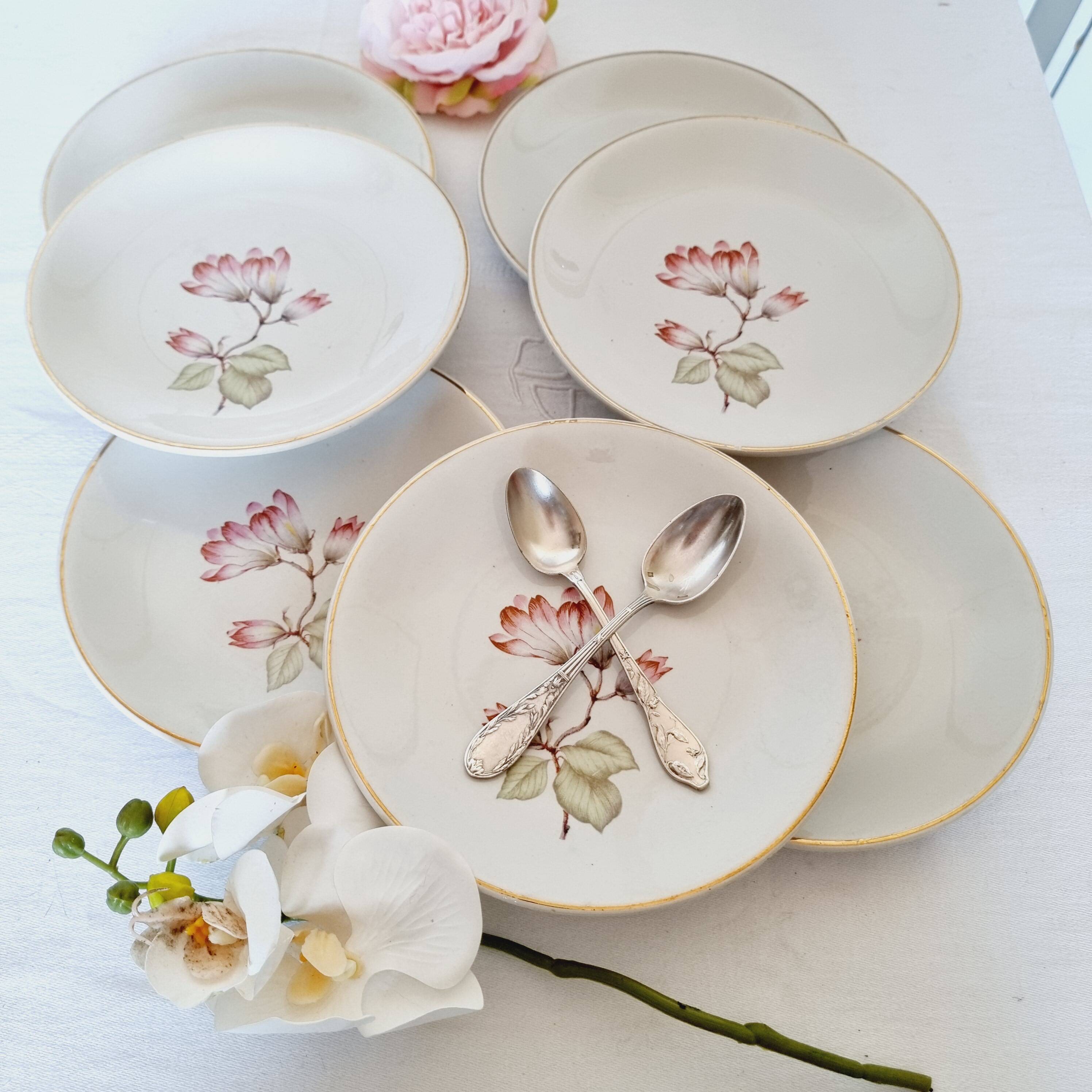 7 Mangnolias Dessert Plates 19.5cm with Gold profile.