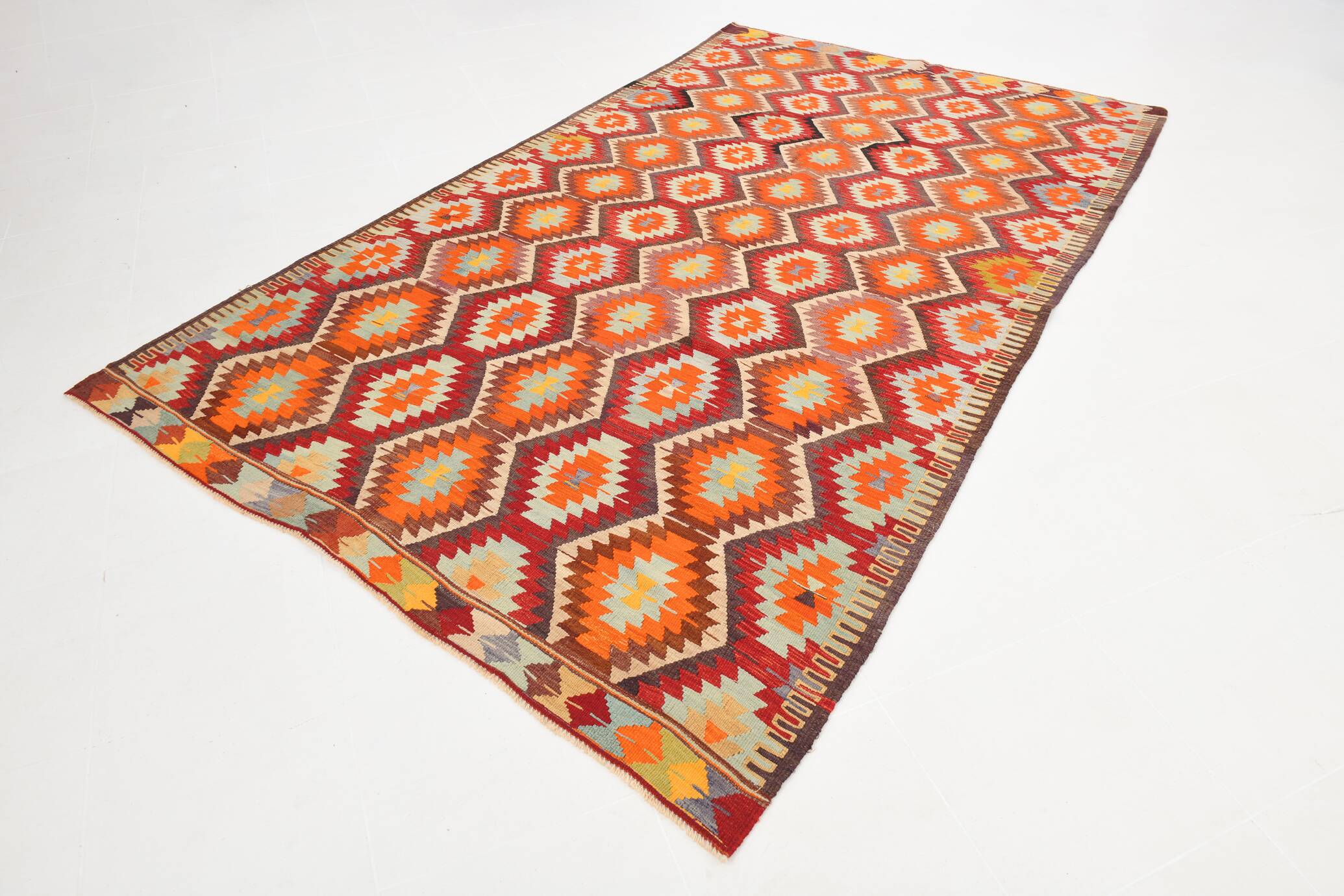 6x10 Soft Red and Orange Turkish Kilim Rug