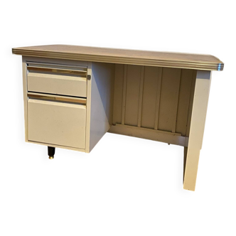Olivetti metal desk