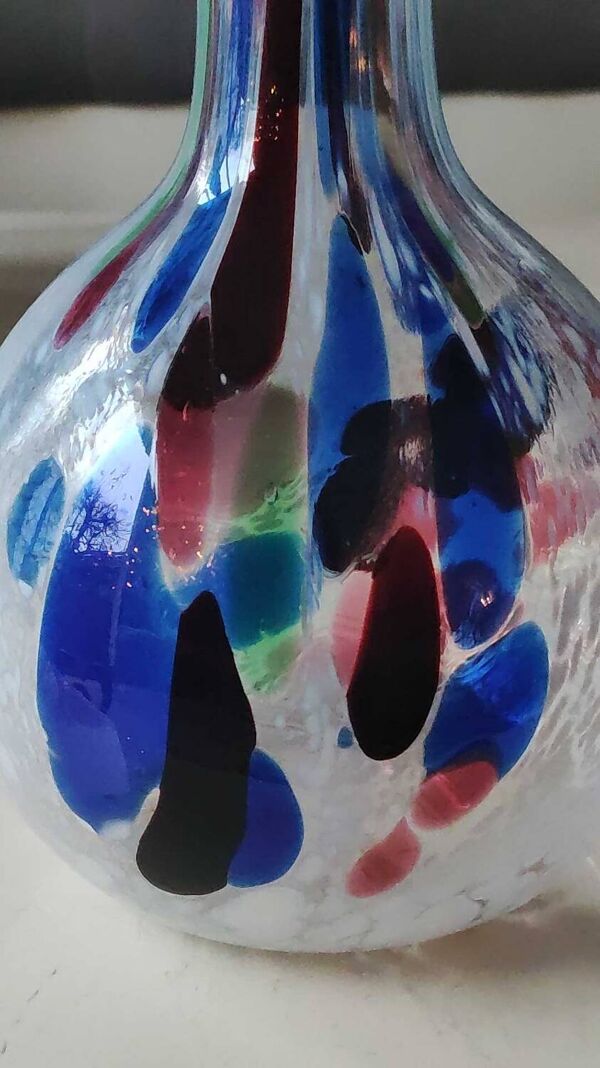 Vase boule en verre d''Art soufflé moucheté