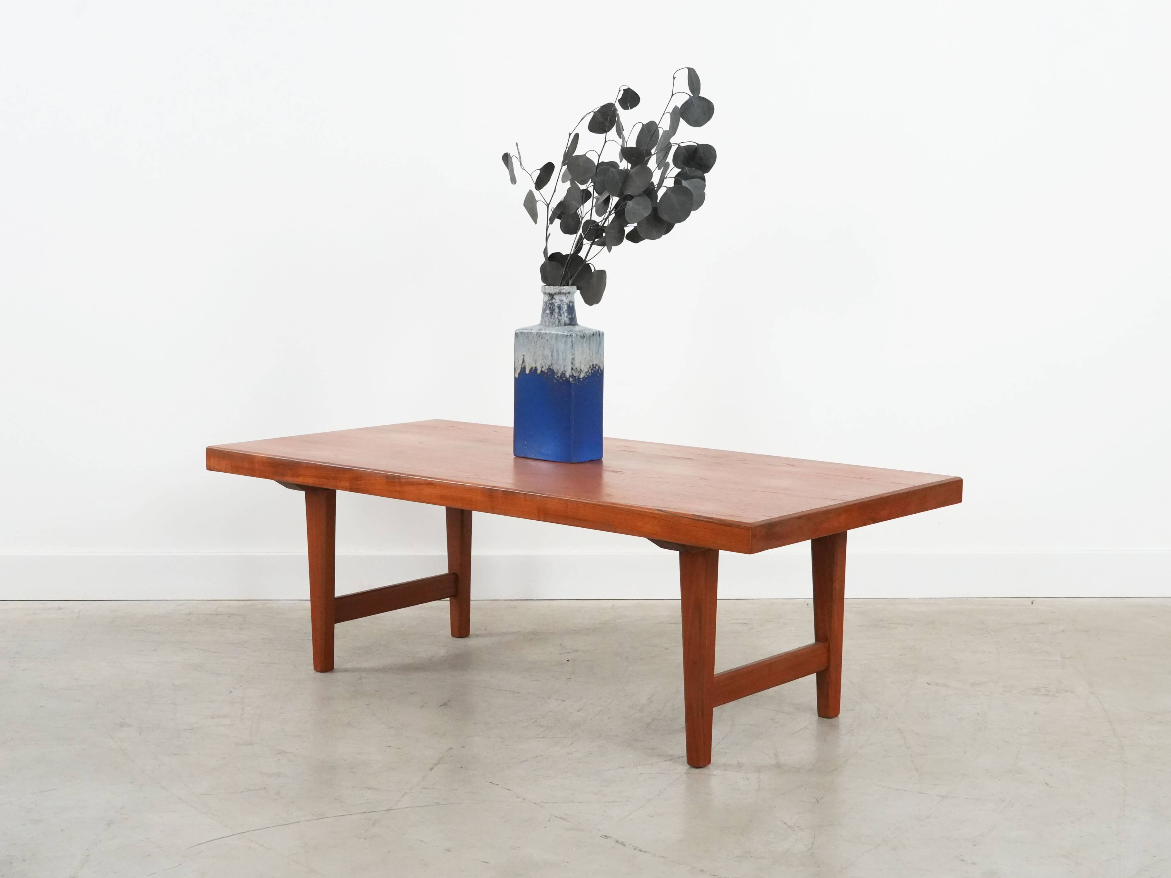 Teak coffee table, Danish design, 1970s, production: Denmark