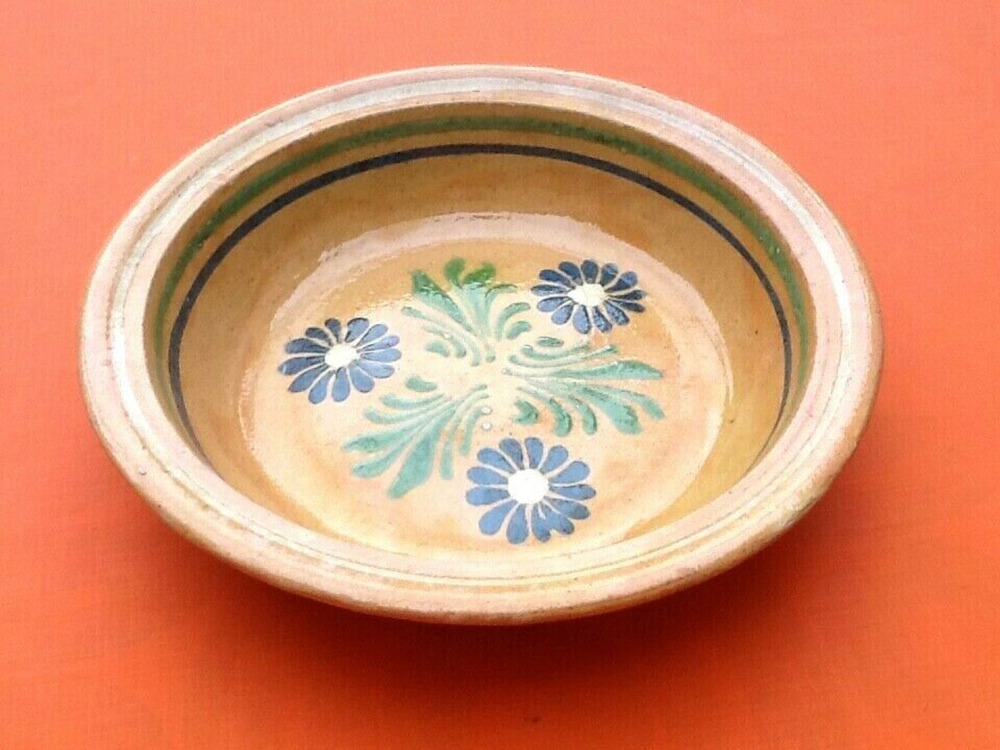 Alsatian pottery serving dish ref: 19 diameter: 315m weight: 1kg330